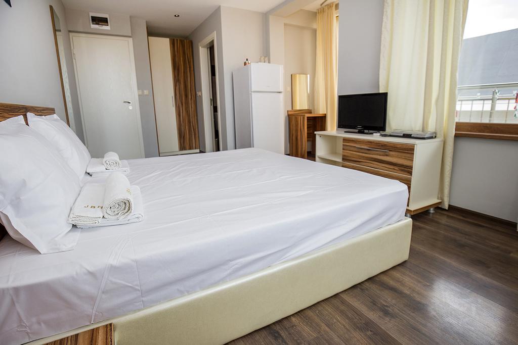 Jbh Hotel Szveti Vlasz Kültér fotó